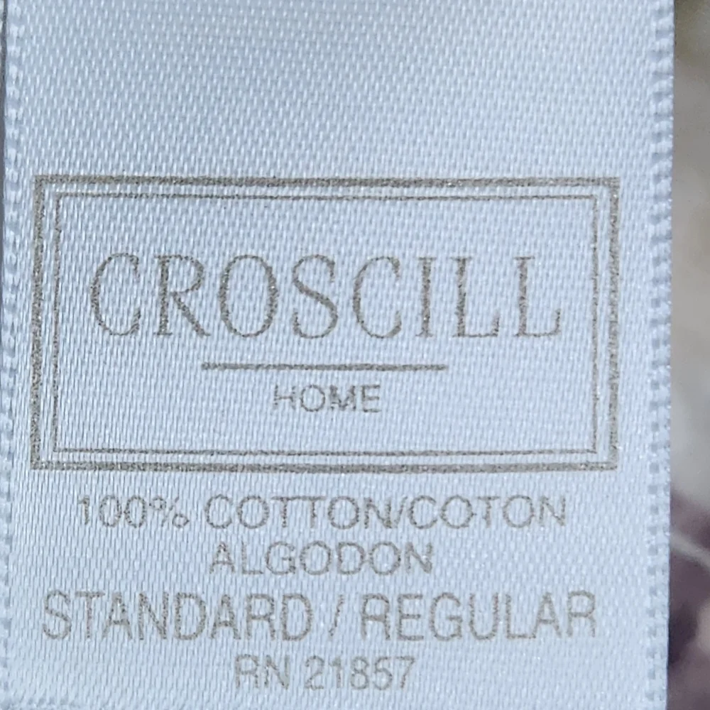 Pair Of VTG Croscill Chambord Purple Rose Border Standard Pillowcases Pair NWOT